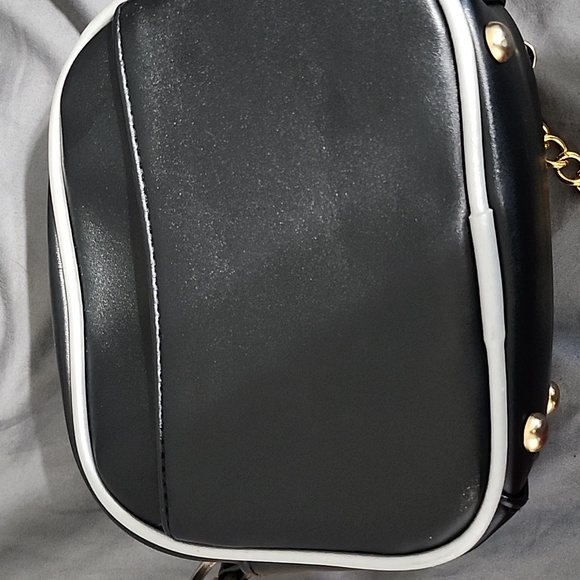 Purse - Picture 4 of 4